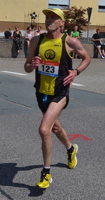 2306190156 Guenter Seibold Zweiter 10 km